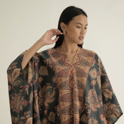 Amira Kaftan Dress Batik 01