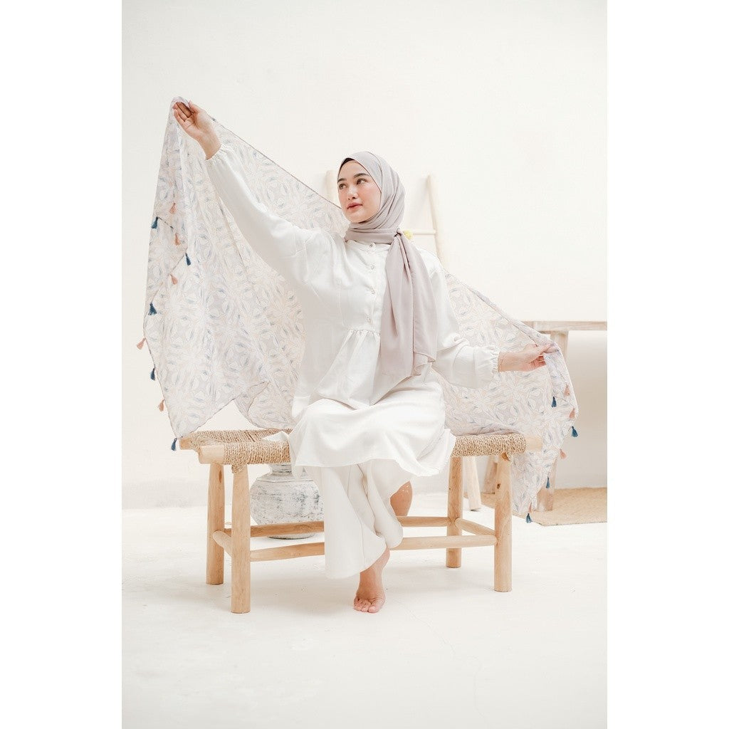 Tyas Shawl