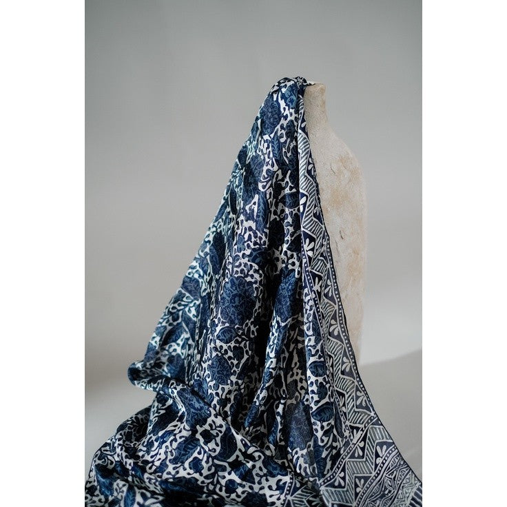 Selendang Batik Sutra Black Blue 01