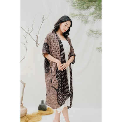 Kirana 52 Outer Kaftan Batik