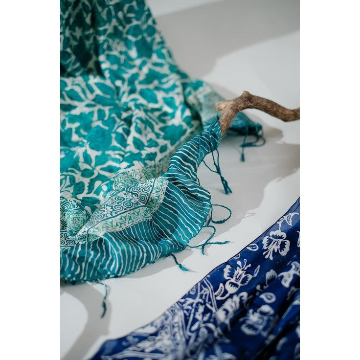 Selendang Batik Sutra Tosca 01
