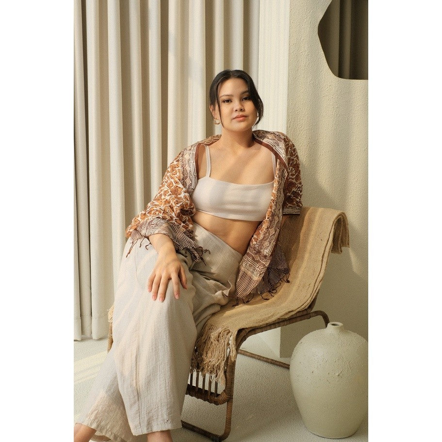 Syal Batik Sutra Daun Tumbuh - Brown