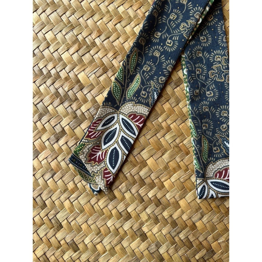 Naila - Twili Pita Syal