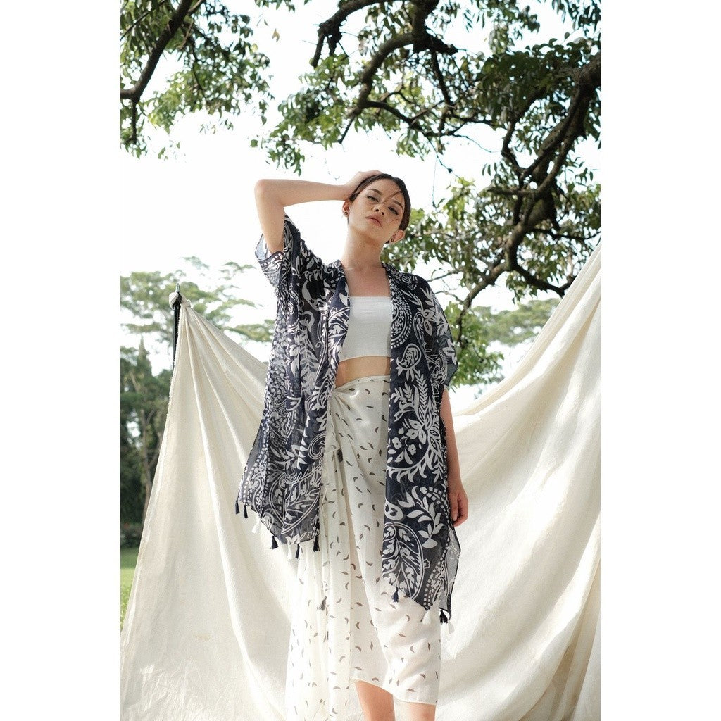 Sundari Blue Outer