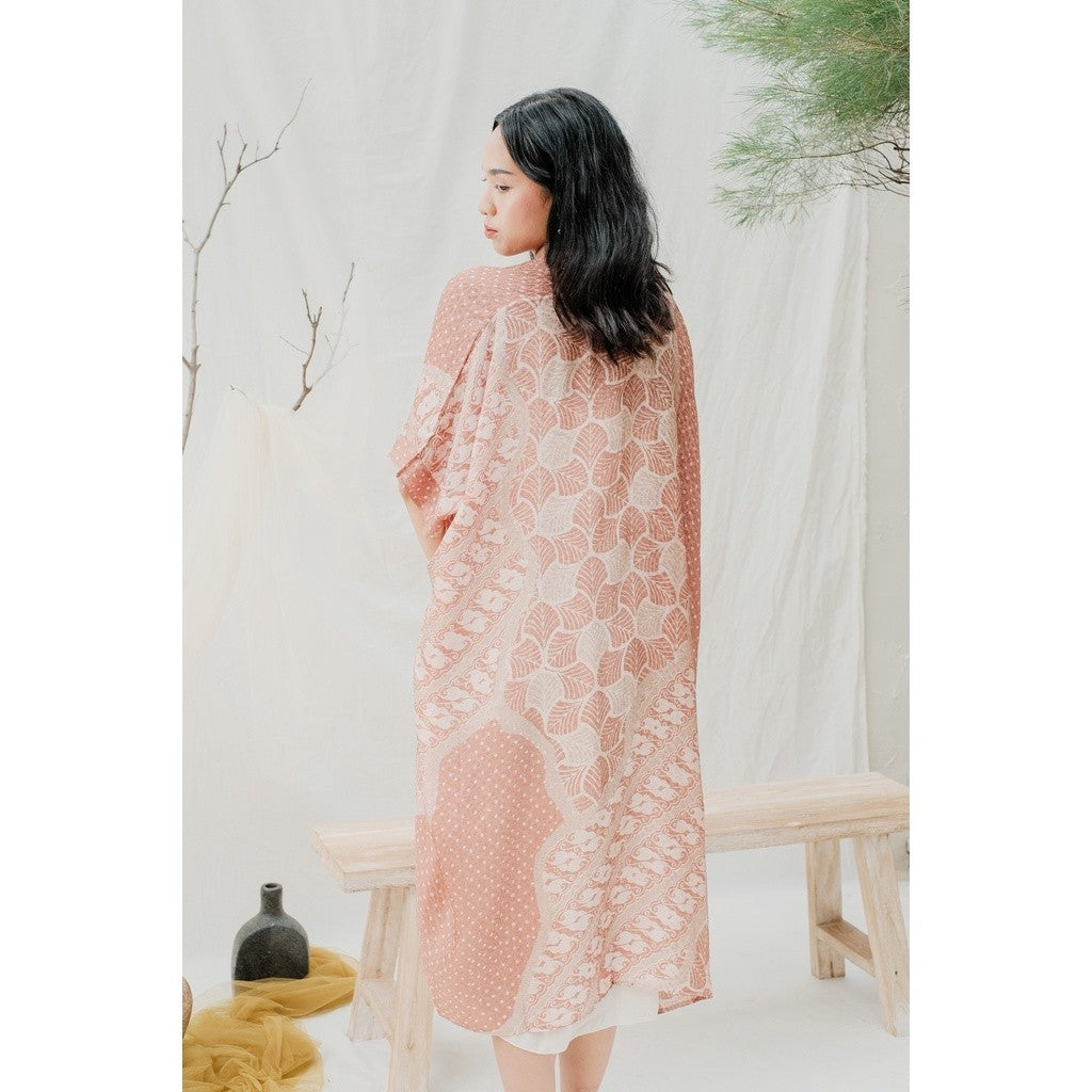 Kirana 55 Outer Kaftan Batik
