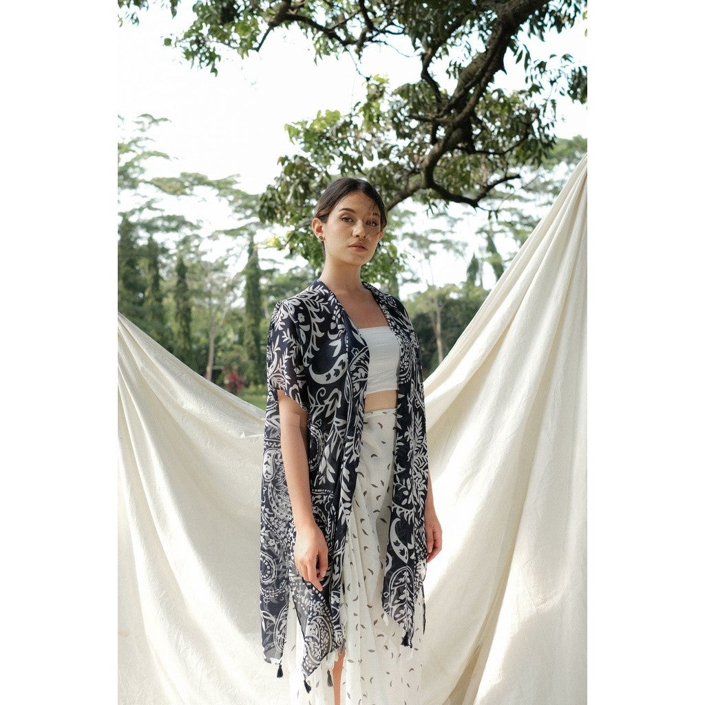 Sundari Blue Outer