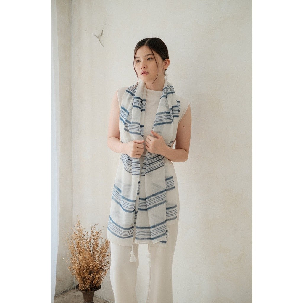 Lana Blue Shawl