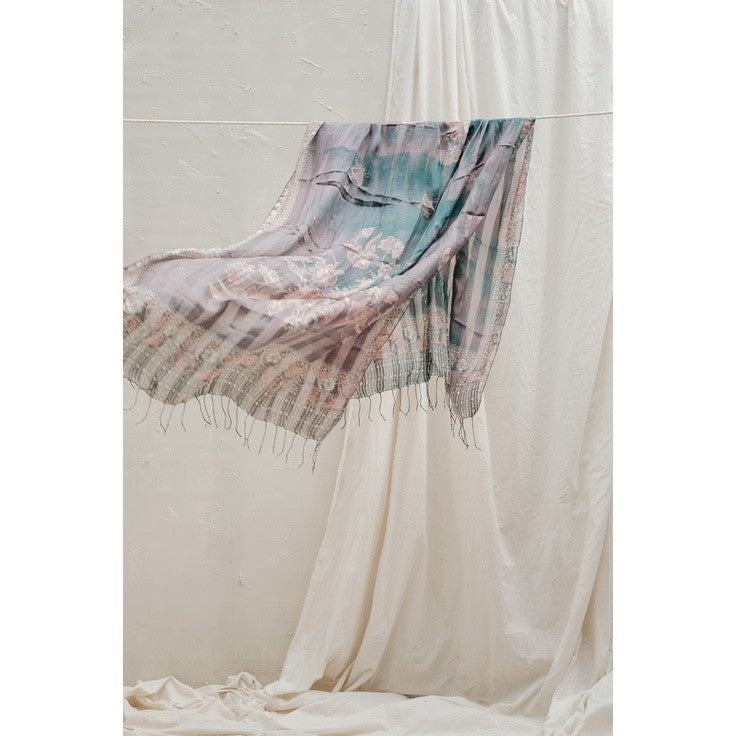 Selendang Batik Sutra Grey 05