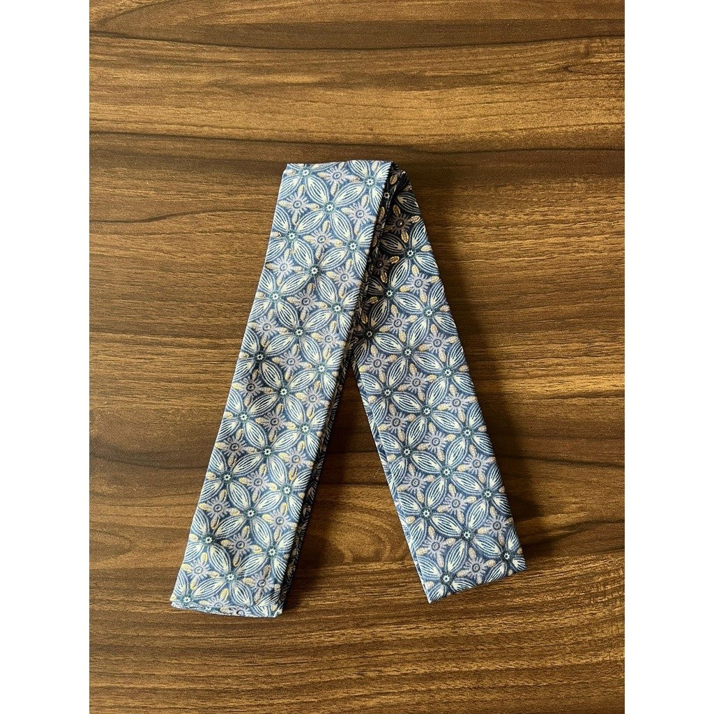 Anisa in Blue - Twili Pita Syal