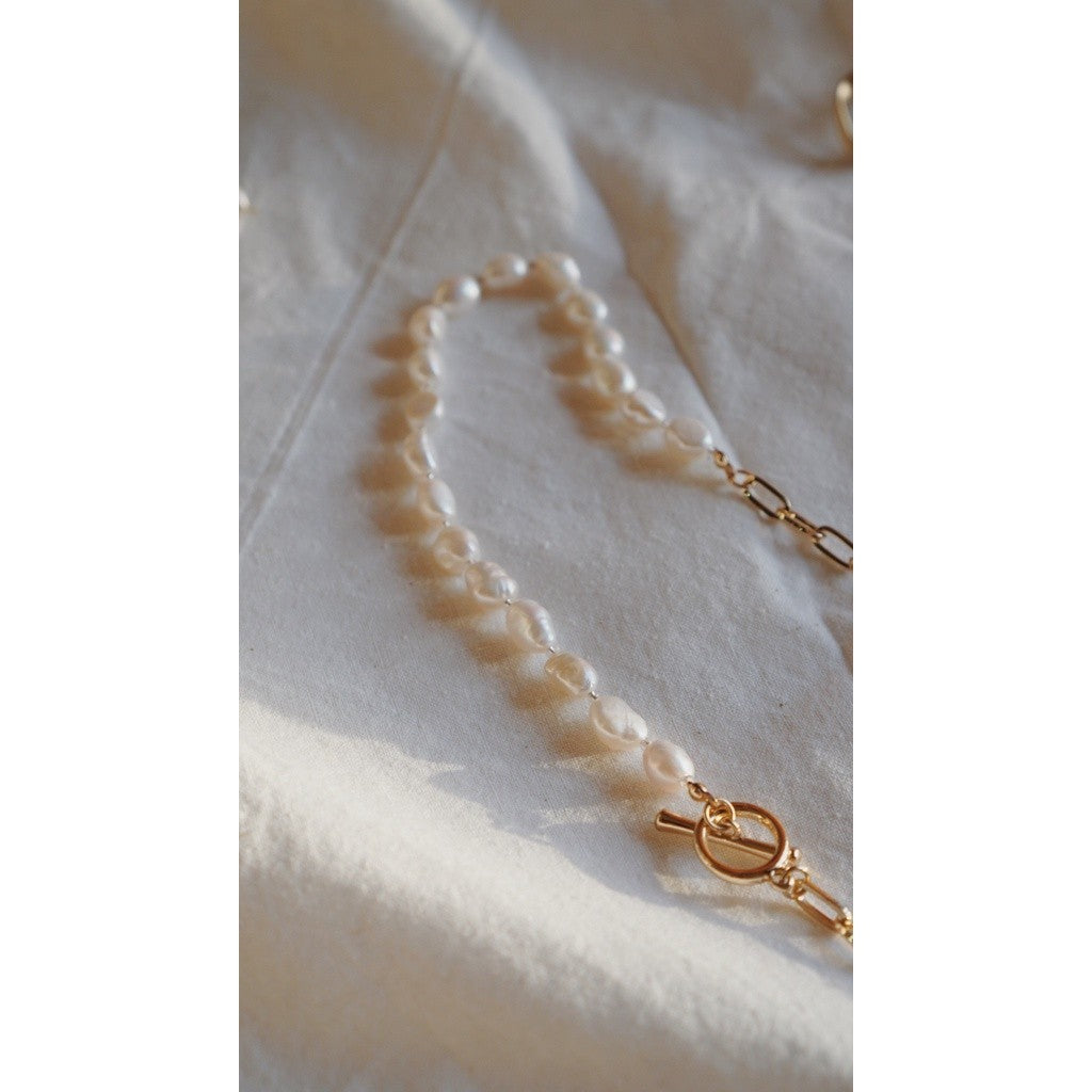 Mika-Freshwater Pearl Necklace Gold Plated/Kalung Mutiara Wanita