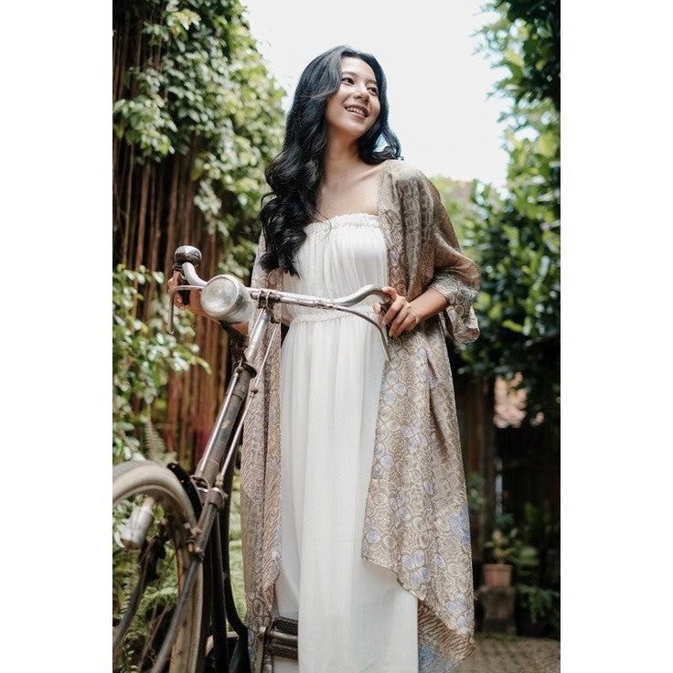 Kirana 60 Outer Kaftan Batik