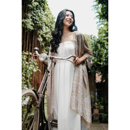 Kirana 60 Outer Kaftan Batik