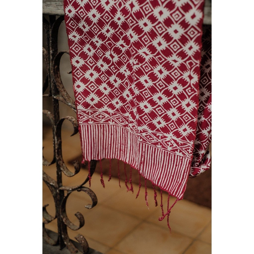 Scarf Batik TCN Kawung 4 Maroon Red