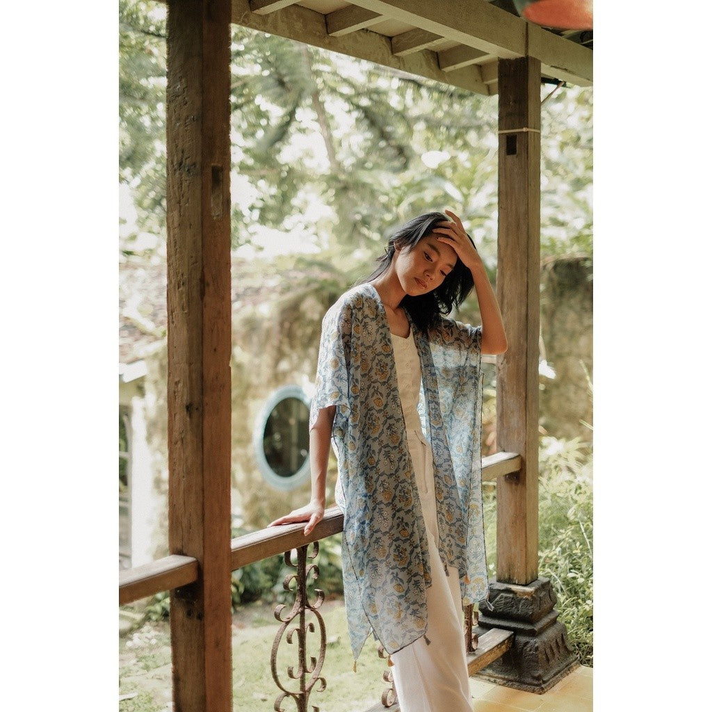 Savi Outer