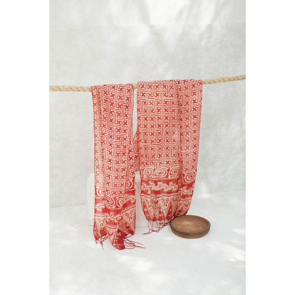 Syal Batik Sutra Rereng Bilik - Red - 45