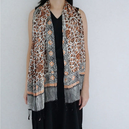Syal Batik Sutra Black-Orange 02