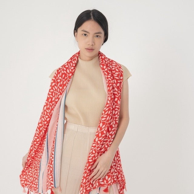 (DEFECT SALE) Salma Red Shawl