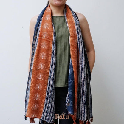 Lyan Shawl