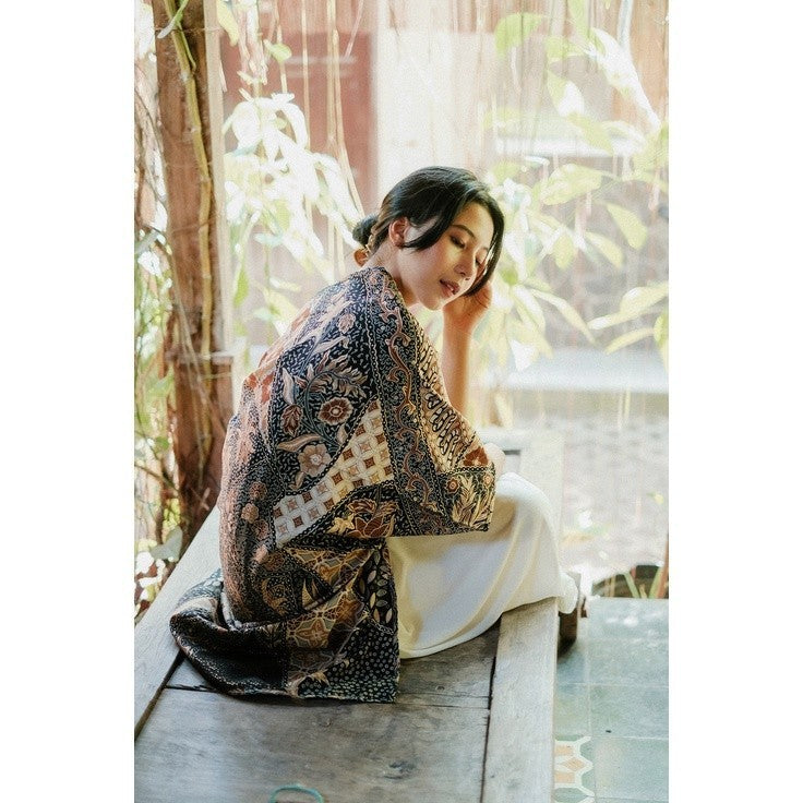 Aruna Batik Outer
