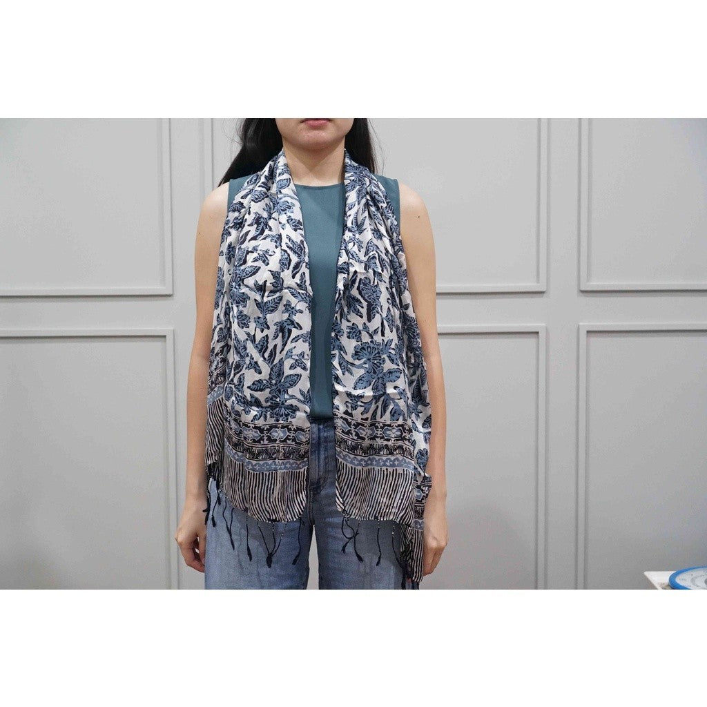 Syal Batik Sutra Black 02