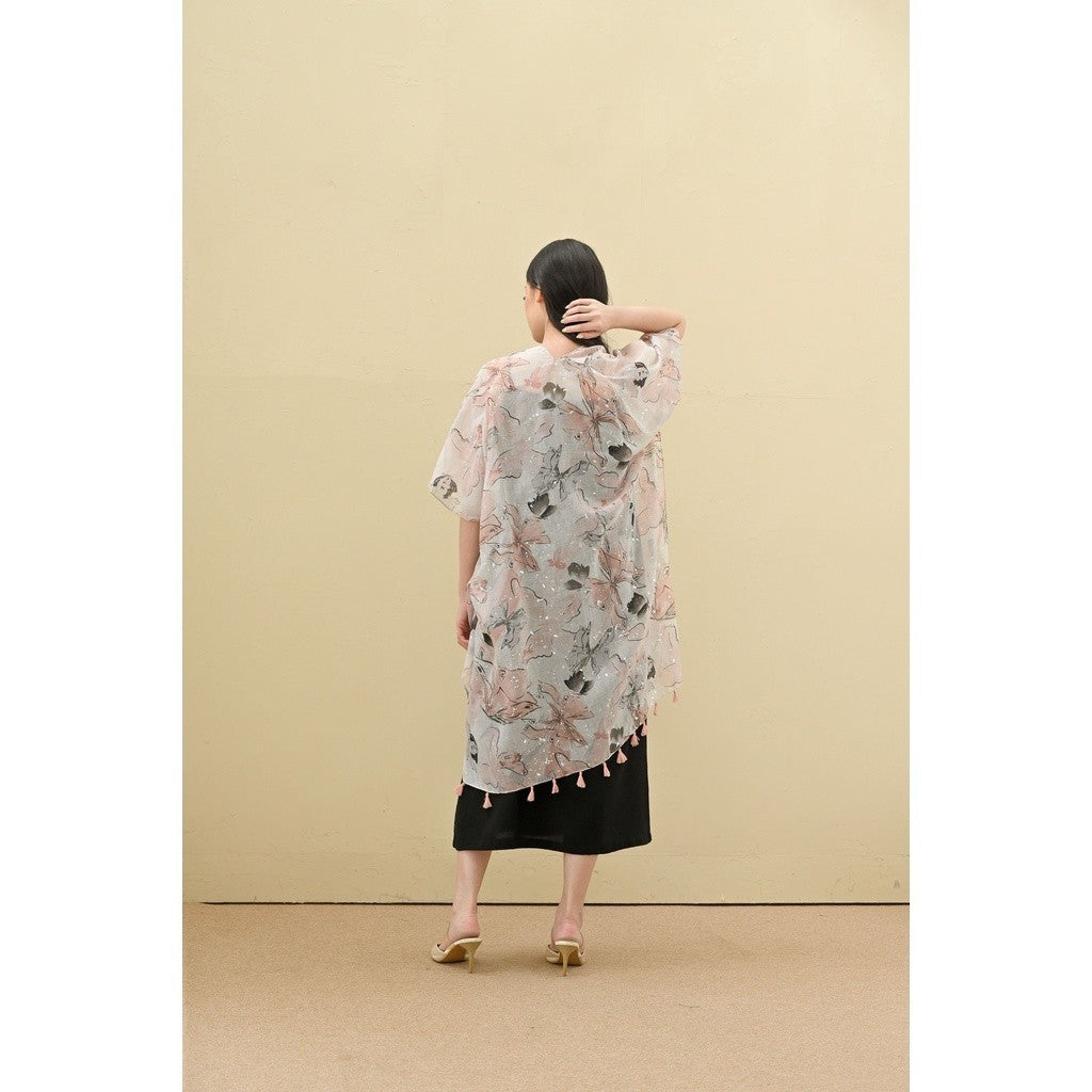 Nayaka in Pink Outer
