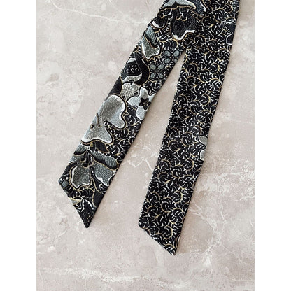 Kora in Black - Twili Pita Syal